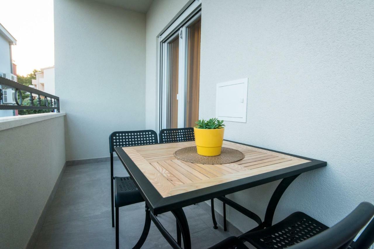 Apartmani Spiline Baska Voda Ngoại thất bức ảnh