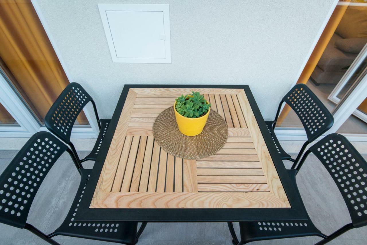 Apartmani Spiline Baska Voda Ngoại thất bức ảnh